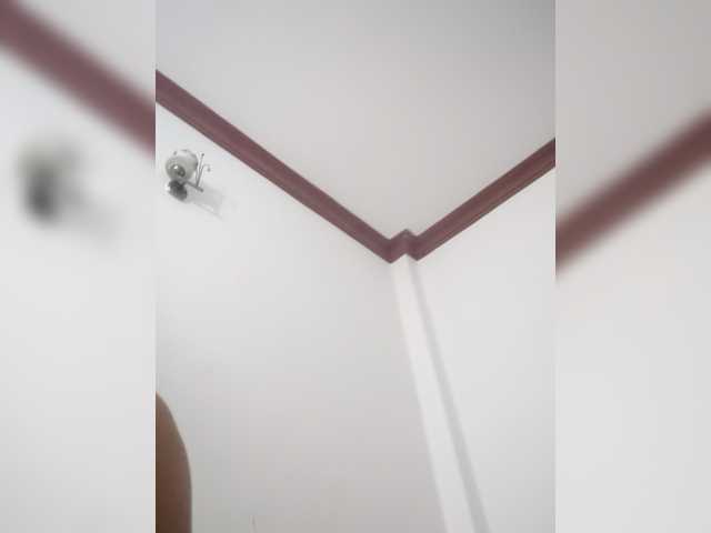 Hanna2001, en directo ahora en BongaCams