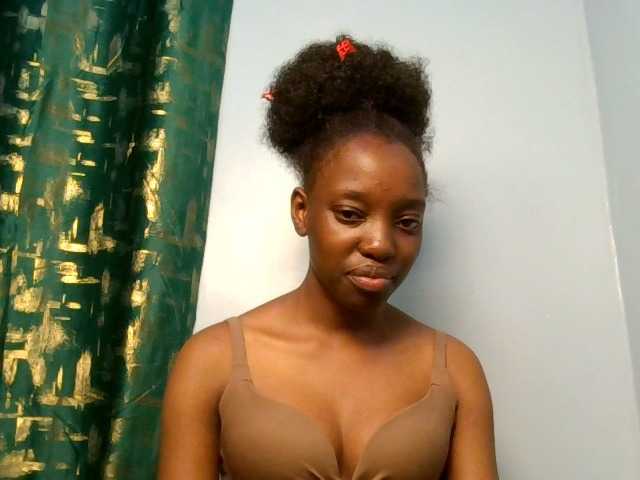 Ebonyslut7 live cam on BongaCams