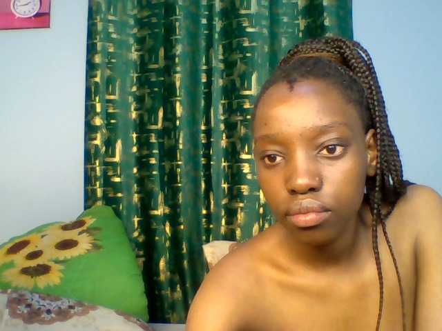 Ebonyslut7 live cam preview