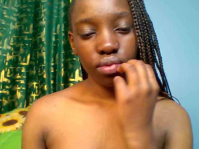 Ebonyslut7 live cam preview