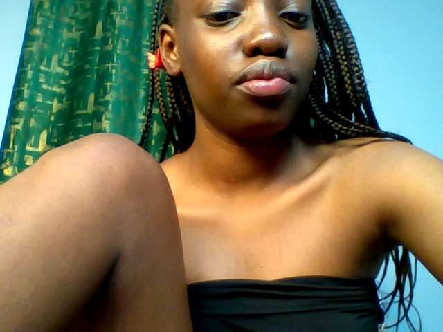 Ebonyslut7 live cam preview