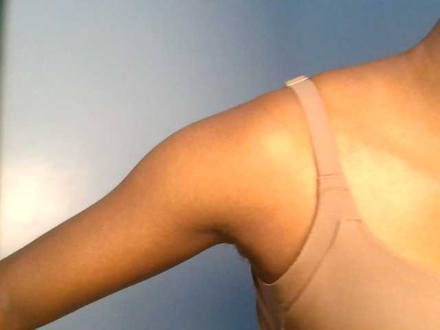 Ebonyslut7 live cam on BongaCams
