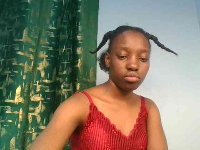 Modèle: Ebonyslut7