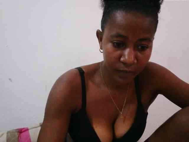 Luanah webcam