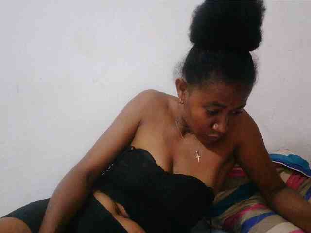 Luanah webcam