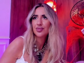 EllaMinx Porn Show