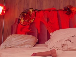 EllaMinx Porn Show