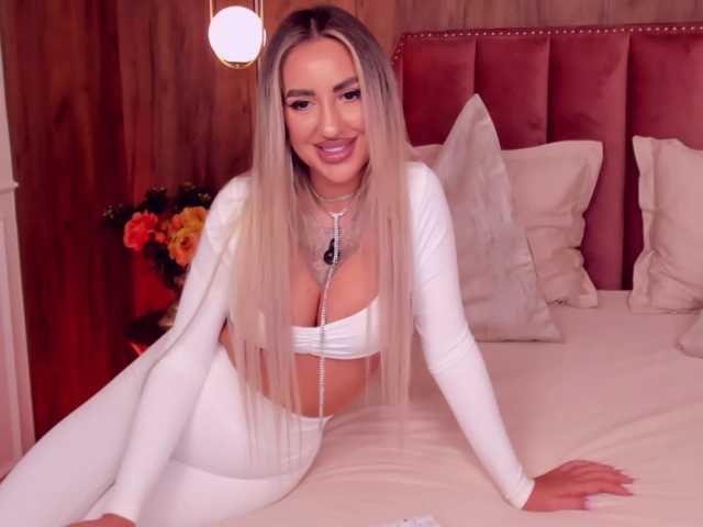 Ellaminx live cam