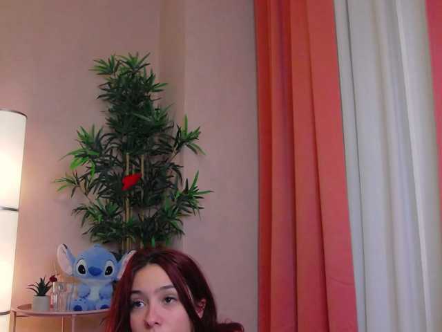 SarahCooper live cam on BongaCams