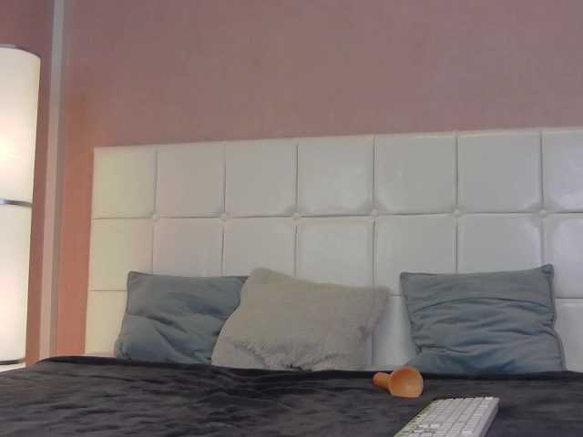 SarahCooper live cam preview