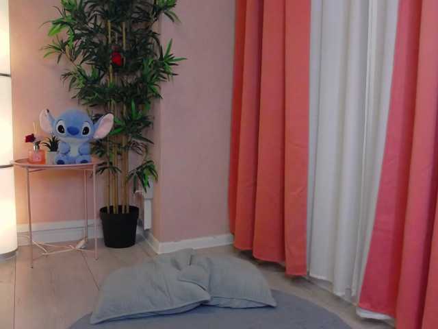 SarahCooper live cam on BongaCams