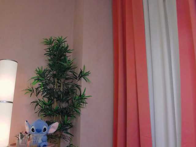 SarahCooper live cam on BongaCams