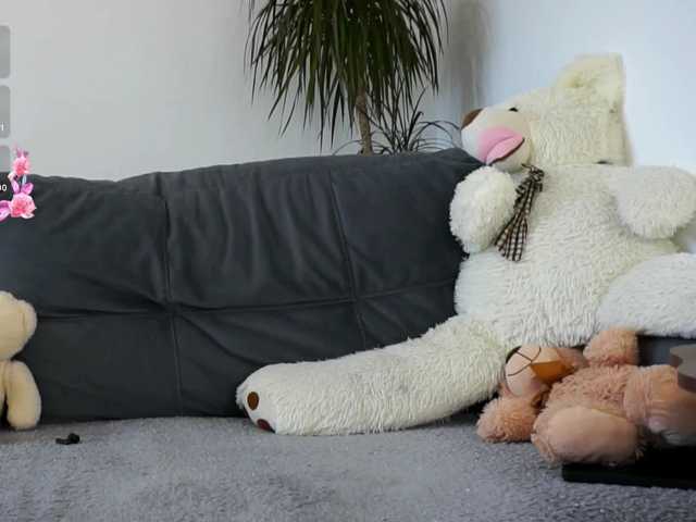 itsmira, en directo ahora en BongaCams