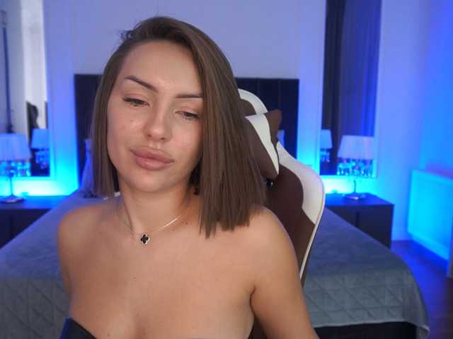 AlisaOnee, live now on BongaCams
