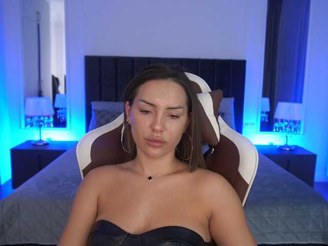 AlisaOnee live cam on BongaCams