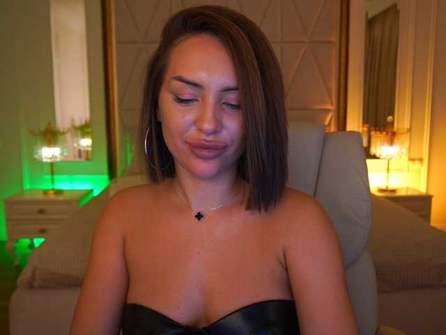 AlisaOnee live cam on BongaCams
