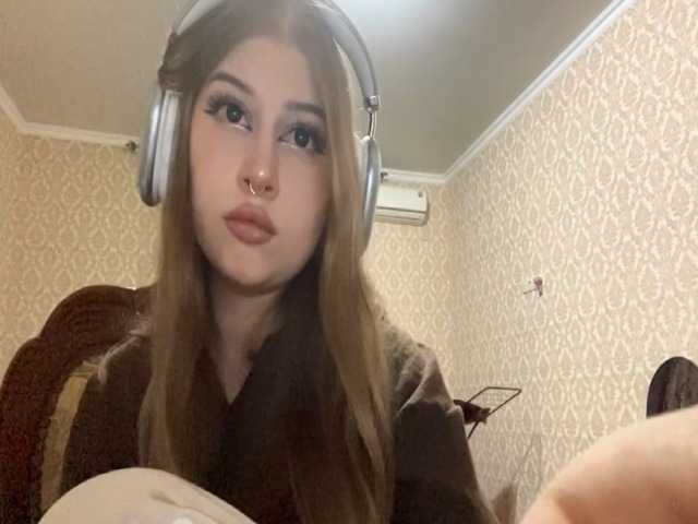 CristineFrates live cam on BongaCams