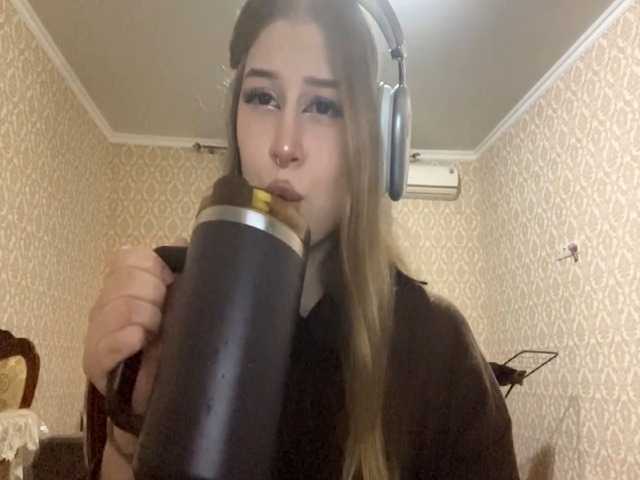CristineFrates live cam on BongaCams
