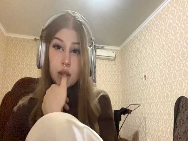 CristineFrates live cam on BongaCams