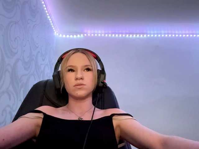 linaloawot live cam on BongaCams