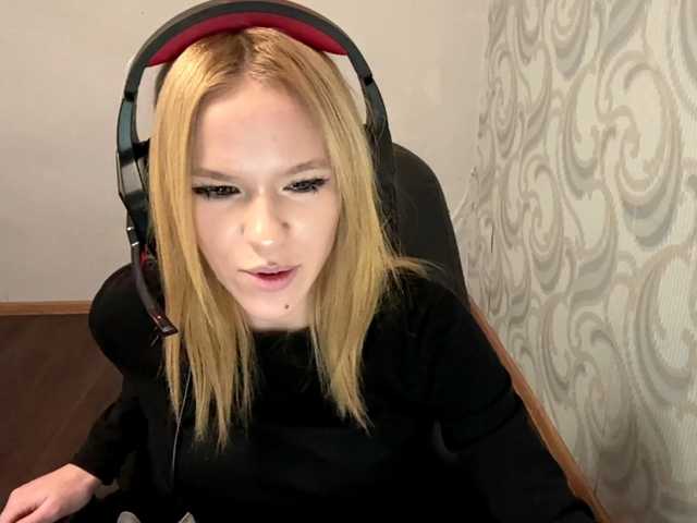 linaloawot live cam on BongaCams