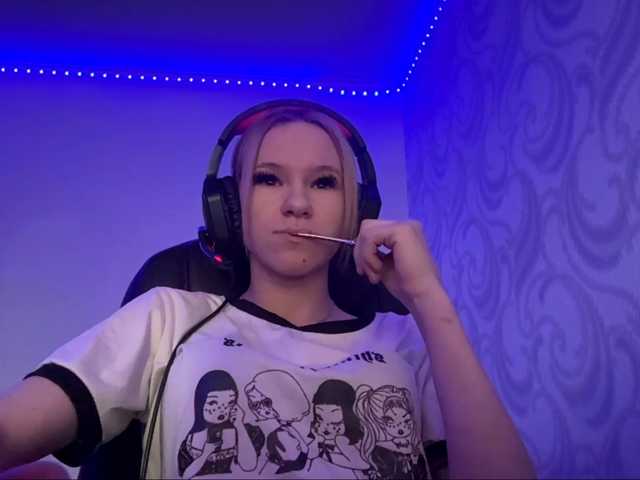 linaloawot live cam on BongaCams