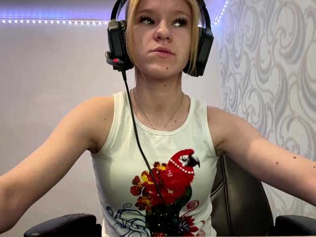 linaloawot live cam on BongaCams