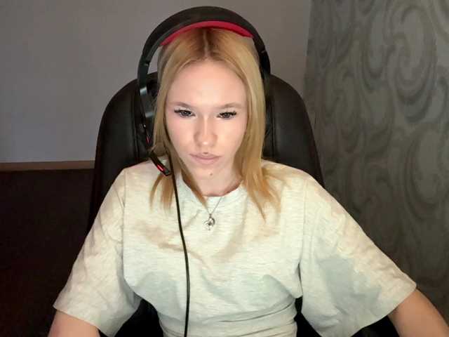 linaloawot live cam on BongaCams