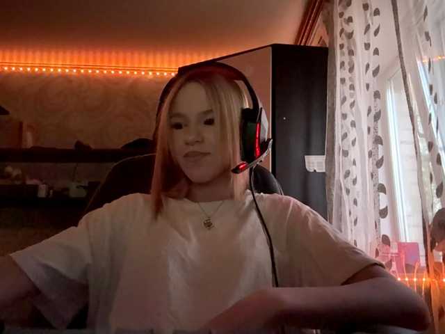 linaloawot live cam on BongaCams