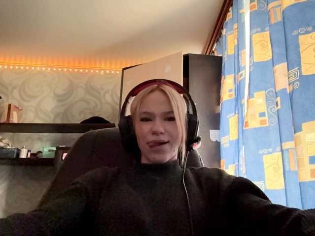 linaloawot live cam on BongaCams