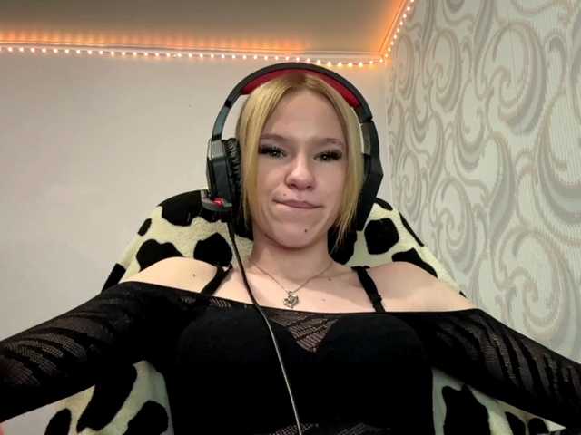 linaloawot live cam on BongaCams