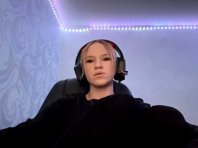 linaloawot live cam on BongaCams
