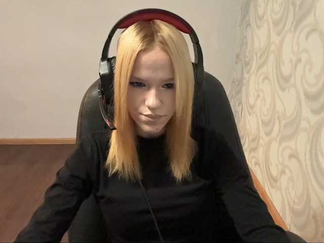 linaloawot live cam on BongaCams