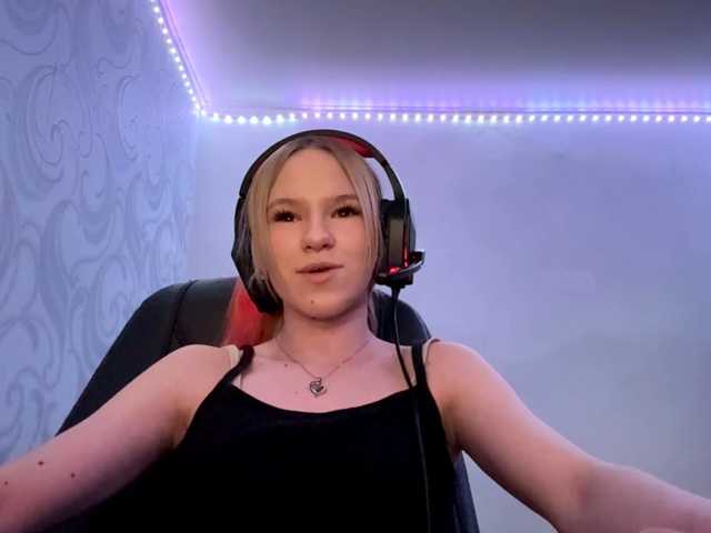linaloawot live cam on BongaCams