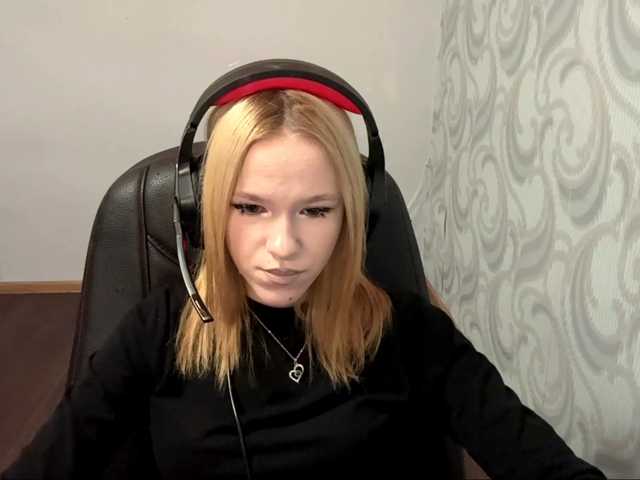linaloawot live cam on BongaCams