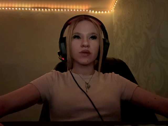 linaloawot live cam on BongaCams