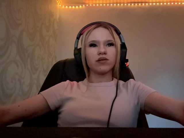 linaloawot live cam on BongaCams