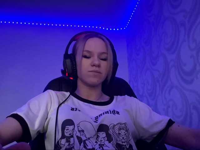 linaloawot live cam on BongaCams