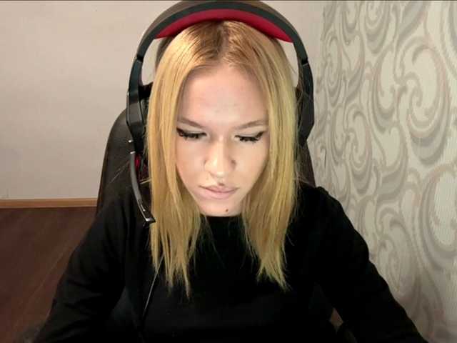linaloawot live cam on BongaCams