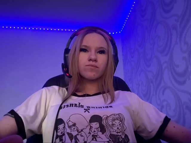 linaloawot live cam on BongaCams