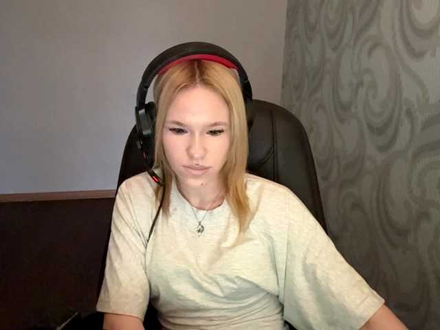 linaloawot live cam on BongaCams