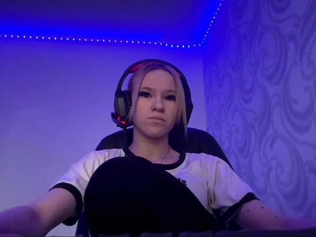 linaloawot live cam on BongaCams