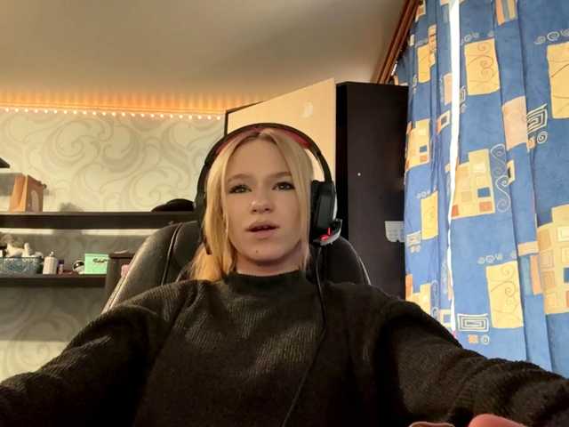 linaloawot live cam on BongaCams