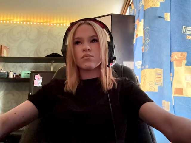 linaloawot live cam on BongaCams