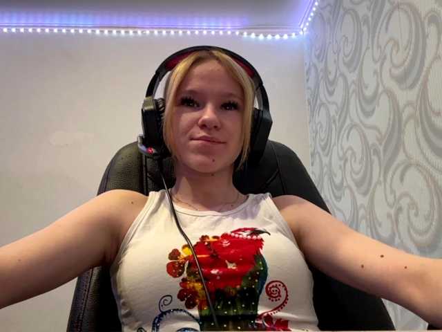 linaloawot live cam on BongaCams