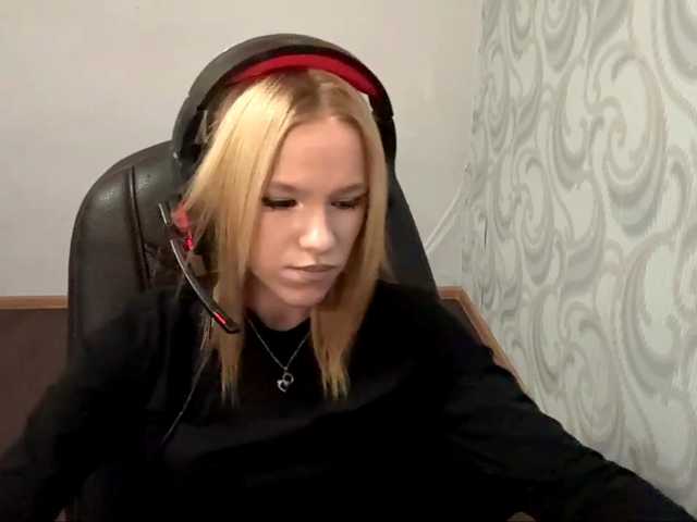 linaloawot live cam on BongaCams