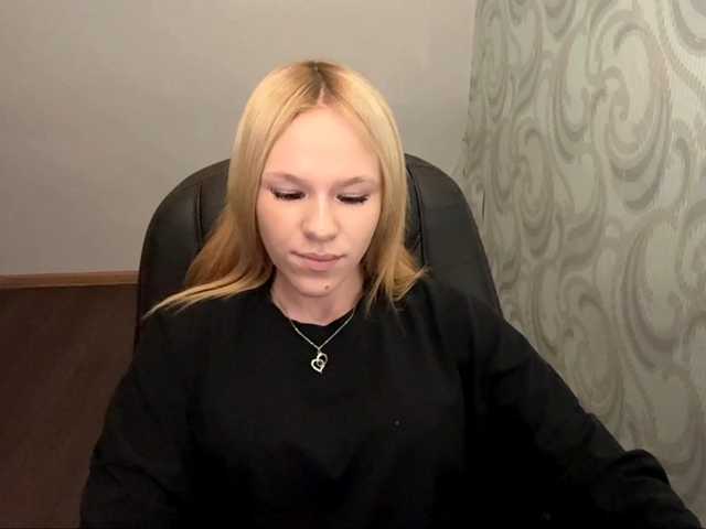 linaloawot live cam on BongaCams