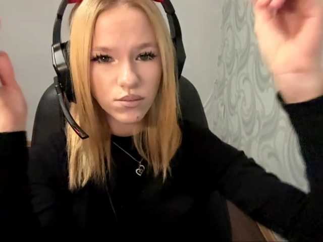 linaloawot live cam on BongaCams