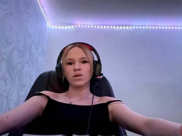 linaloawot live cam on BongaCams