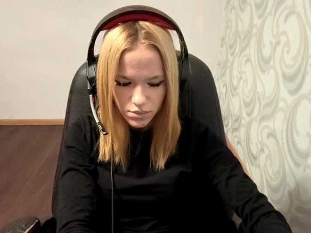 linaloawot live cam on BongaCams